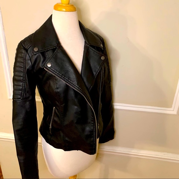 fahsyee Jackets & Blazers - 🌟SALE🌟 Vegan Leather Motorcycle Jacket 🔥🔥🔥